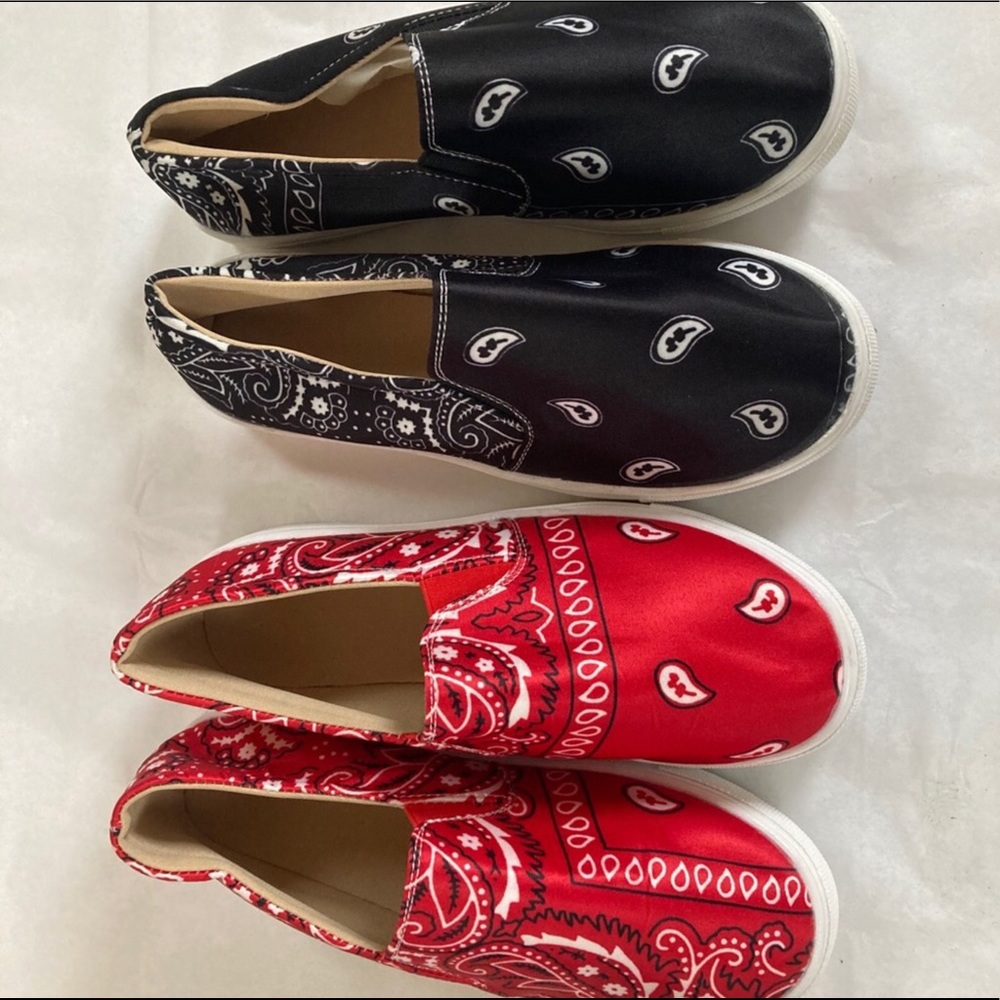 Black Bandana Loafers - Picture 2 of 3
